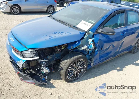 2022 Kia Forte Gt-Line z USA, uszkodzony, nr VIN 3KPF54AD6NE470858